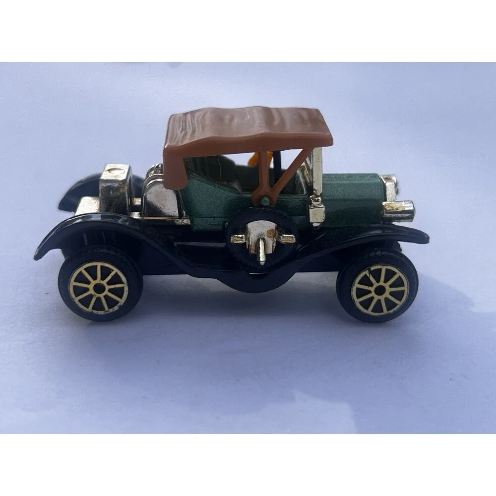 1910 Ford Model T Miniature Diecast Car Green Black No.304 Collectible